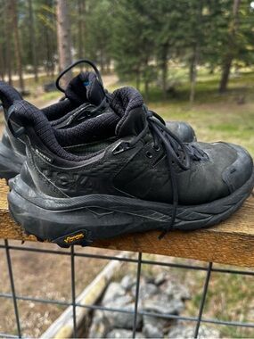 Hoka kaha 2  Trail Running Shoes with Vibram Outsole